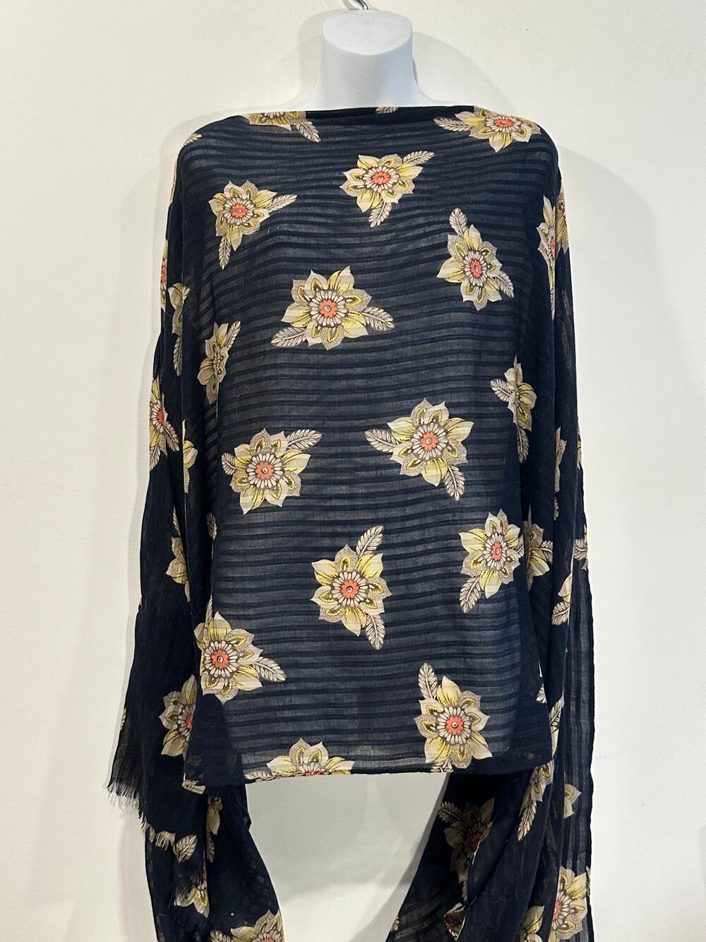 LOFT Black Floral Striped Lightweight Sheer Woven Eyelash Fringe Scarf Wrap OS